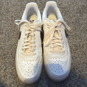 men’s size 8 maroon nike dunks